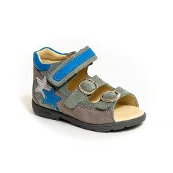 supinált szandál csillagos díszítéssel